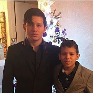 Meet your Posher, Efrain bruce